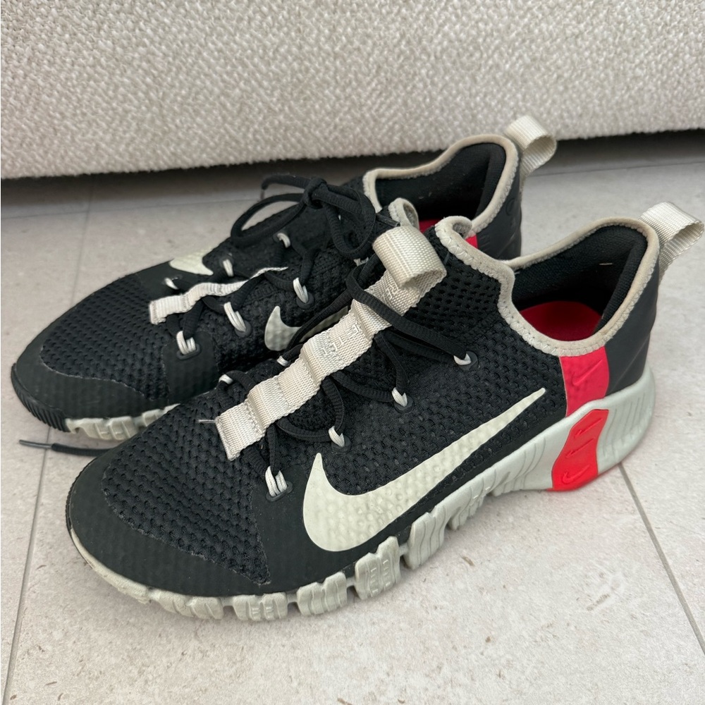 Nike  Black and Red Athletic Shoes